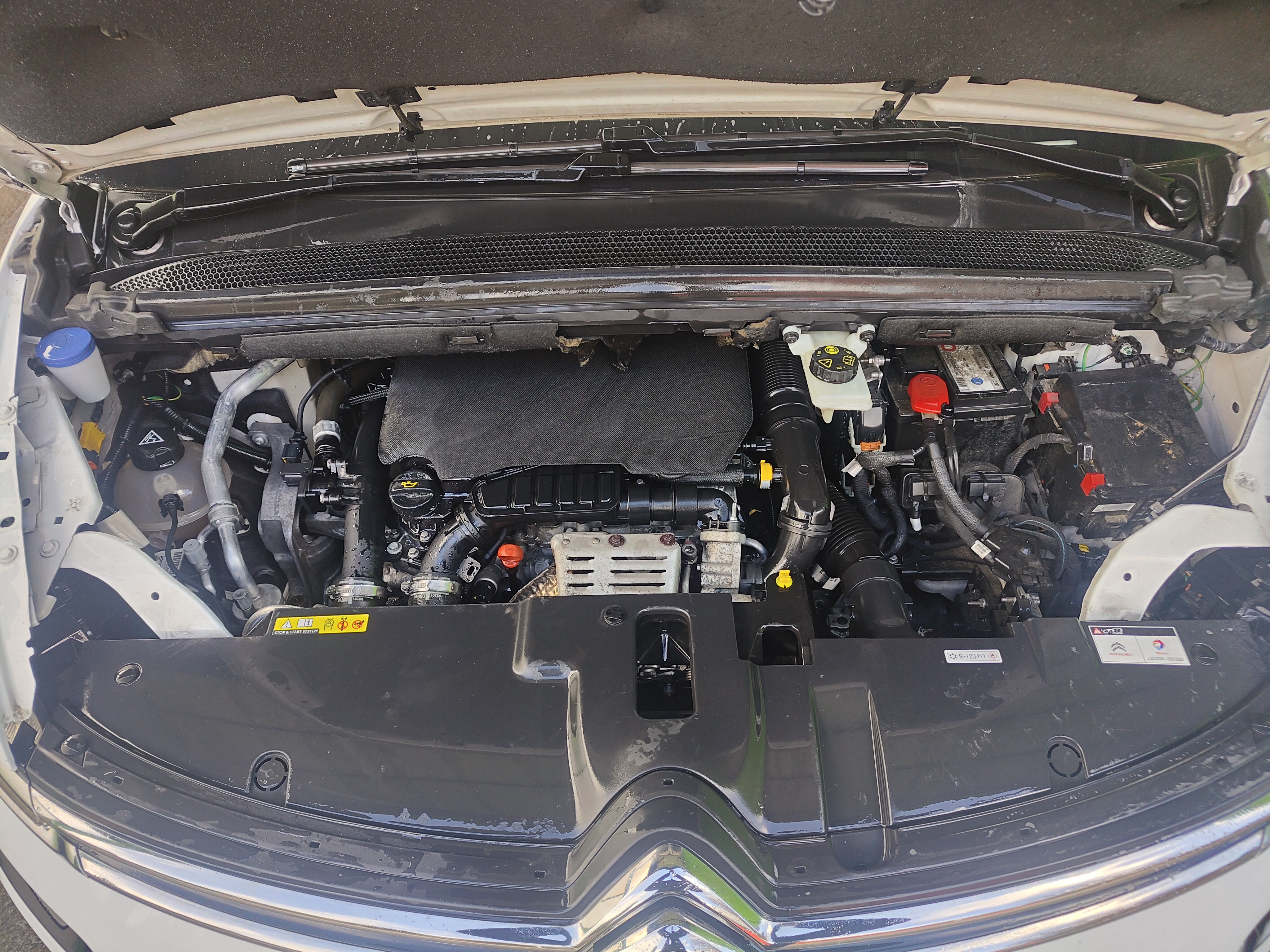 Citroen C4 II (2) 1.2 PURETECH 130 S&amp;S FEEL