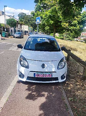 Renault Twingo II 1.2 16V 75 DYNAMIQUE