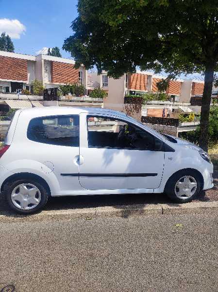 Renault Twingo II 1.2 16V 75 DYNAMIQUE