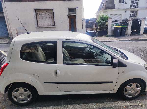 Renault Twingo II 1.2 16V 75 DYNAMIQUE