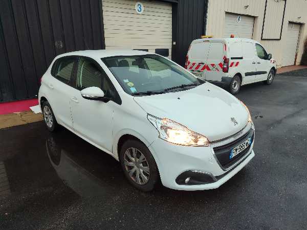 Peugeot 208 (2) 1.6 BLUEHDI 100 ACTIVE BUSINESS 5P