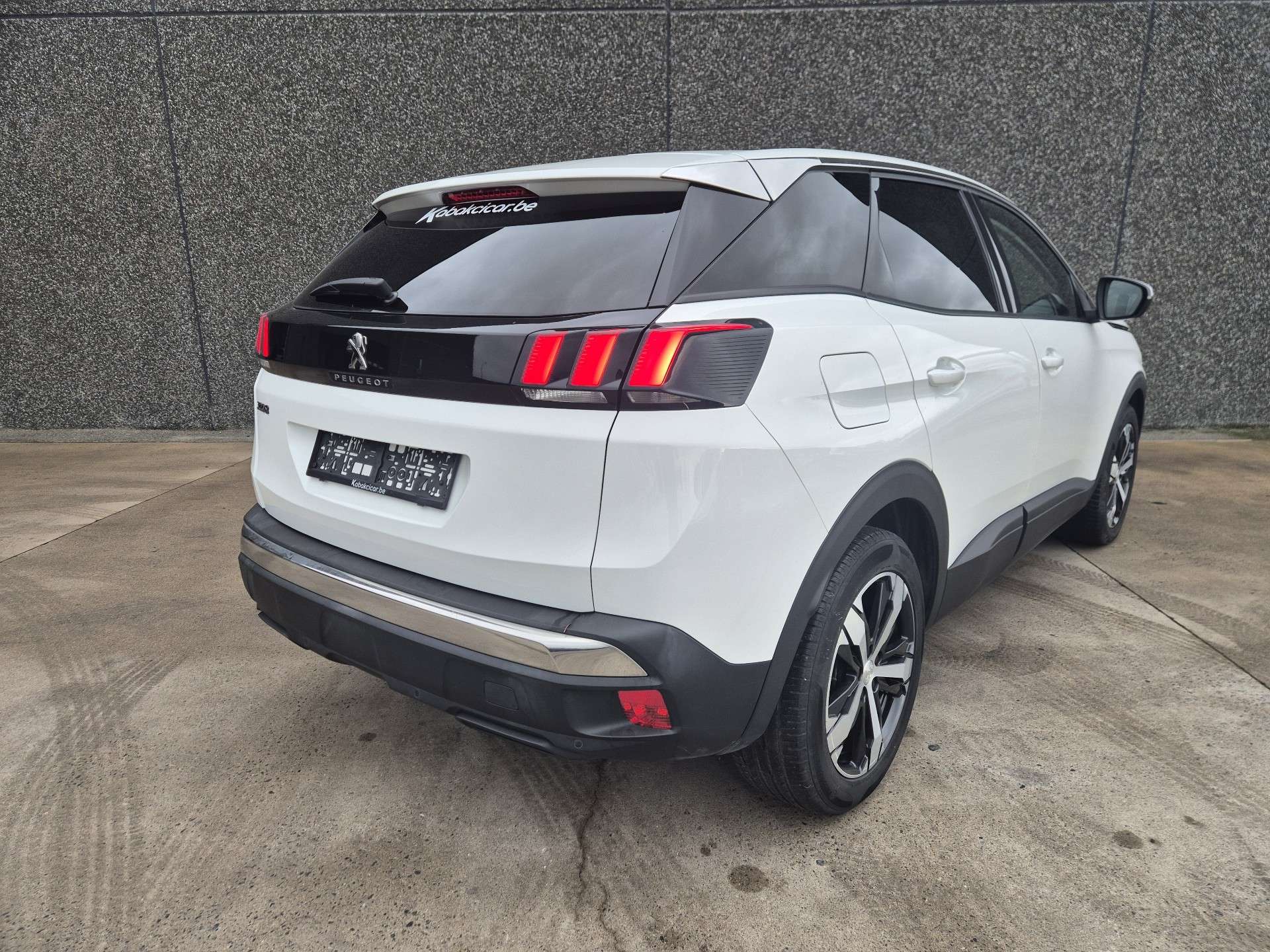 Peugeot 3008 1.5 BlueHDi Allure//CARPLAY//GPS//CLIM/GARANTIE