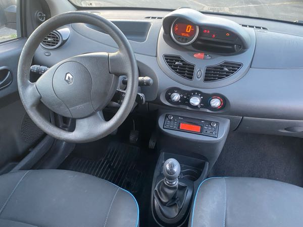 Renault Twingo II (2) 1.2 LEV 16V 75 LIFE ECO2