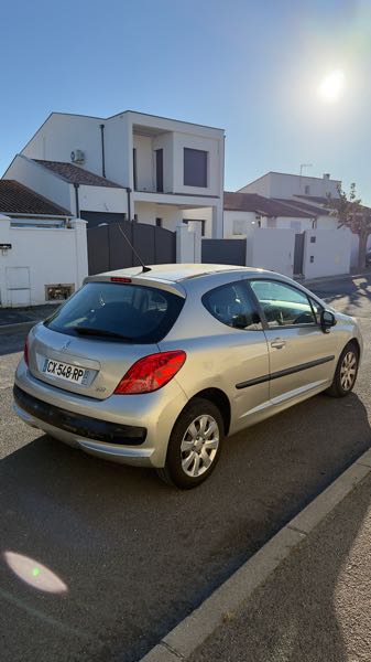 Peugeot 207 1.4 75 STYLE 3P