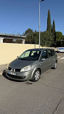 Renault Grand Scenic II (2) 2.0 DCI 150 FAP EXCEPTION 7PL