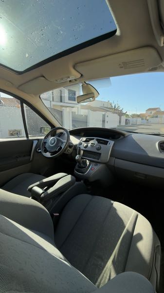 Renault Grand Scenic II (2) 2.0 DCI 150 FAP EXCEPTION 7PL