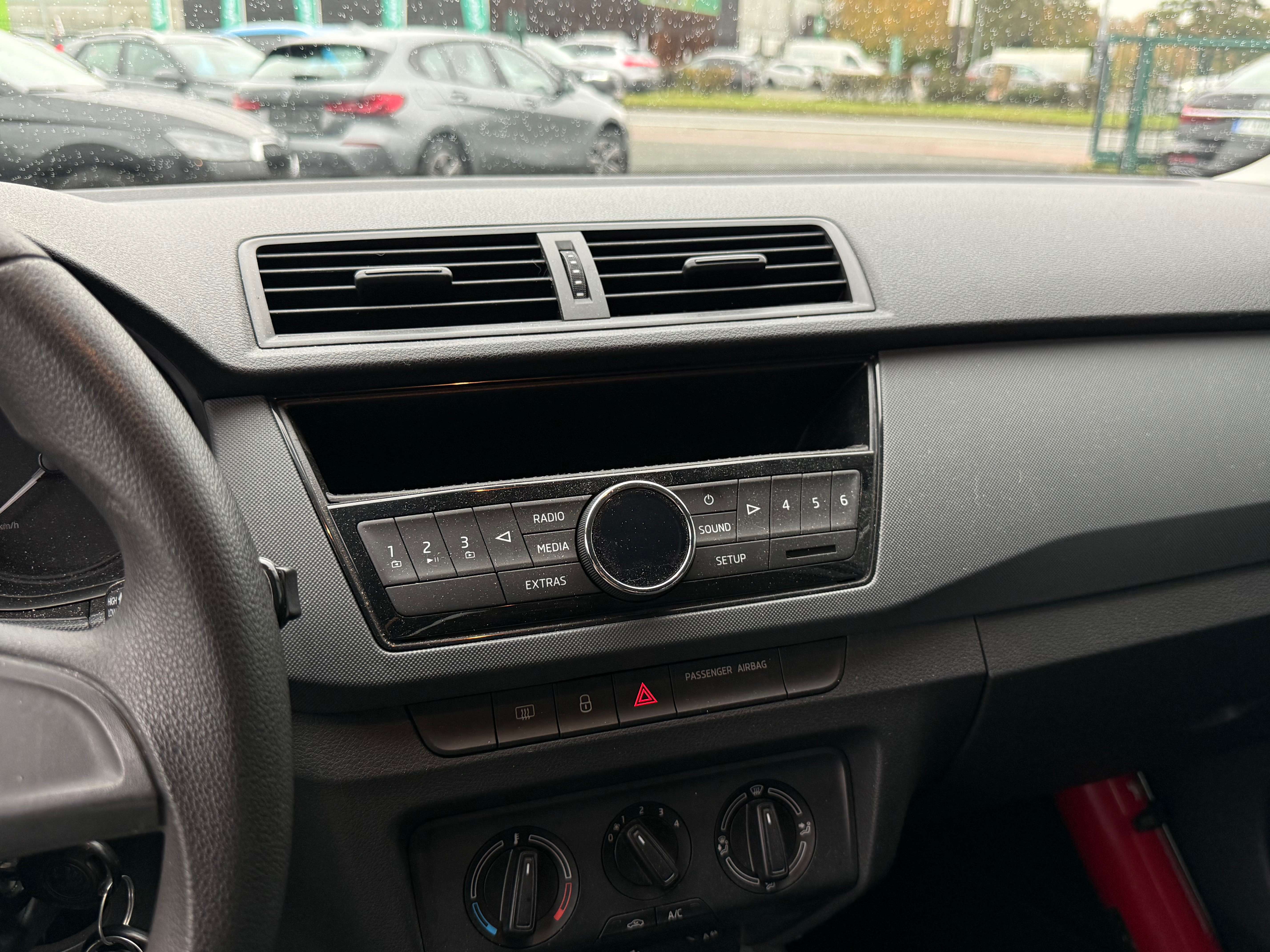 Skoda Fabia 1.0 ni Benzine