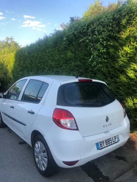 Renault Clio IV 1.2 16V 75 AUTHENTIQUE