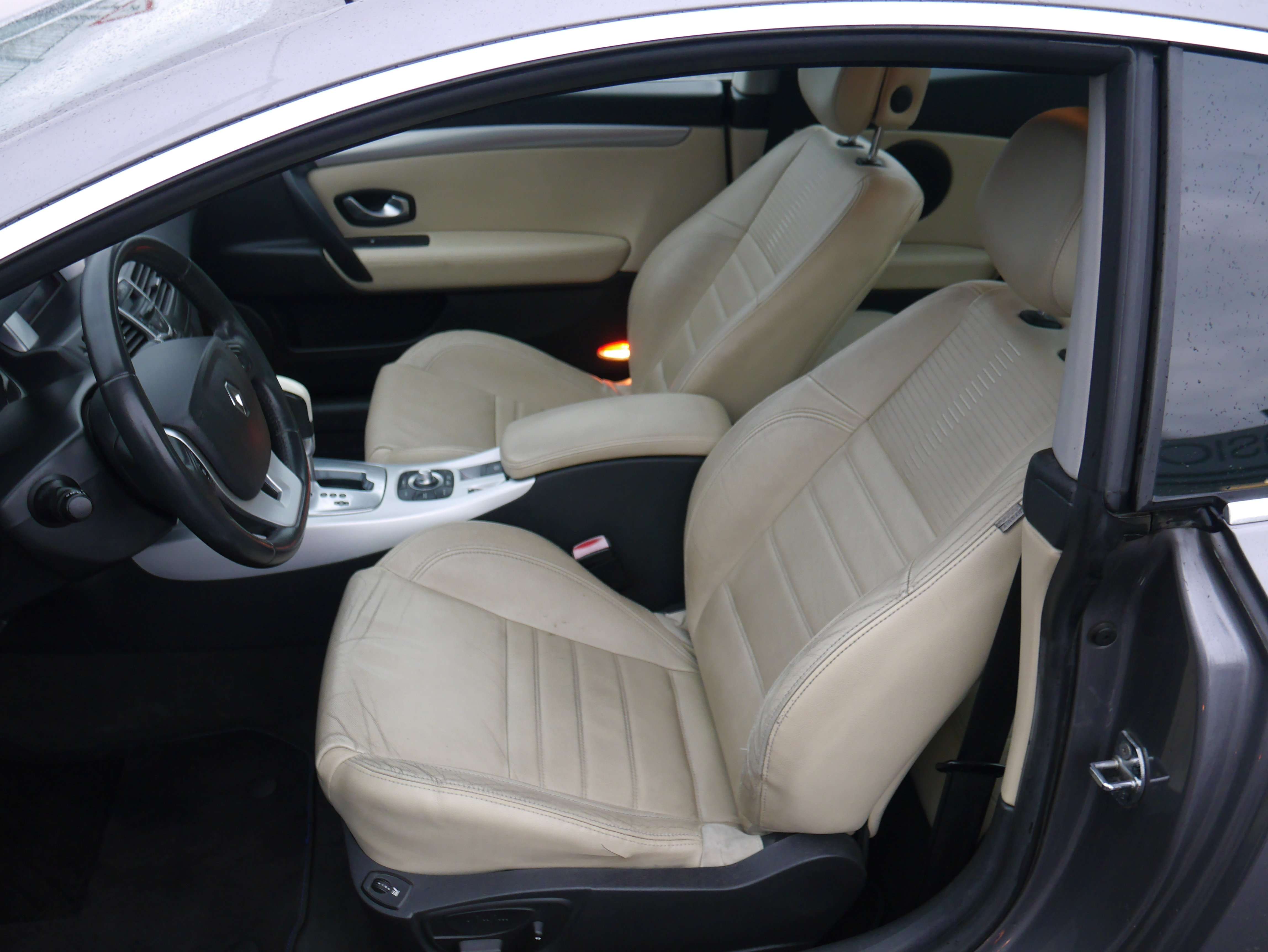 Renault Laguna Laguna Coupé 3.5i V6auto*GPS*CUIR*XENON*