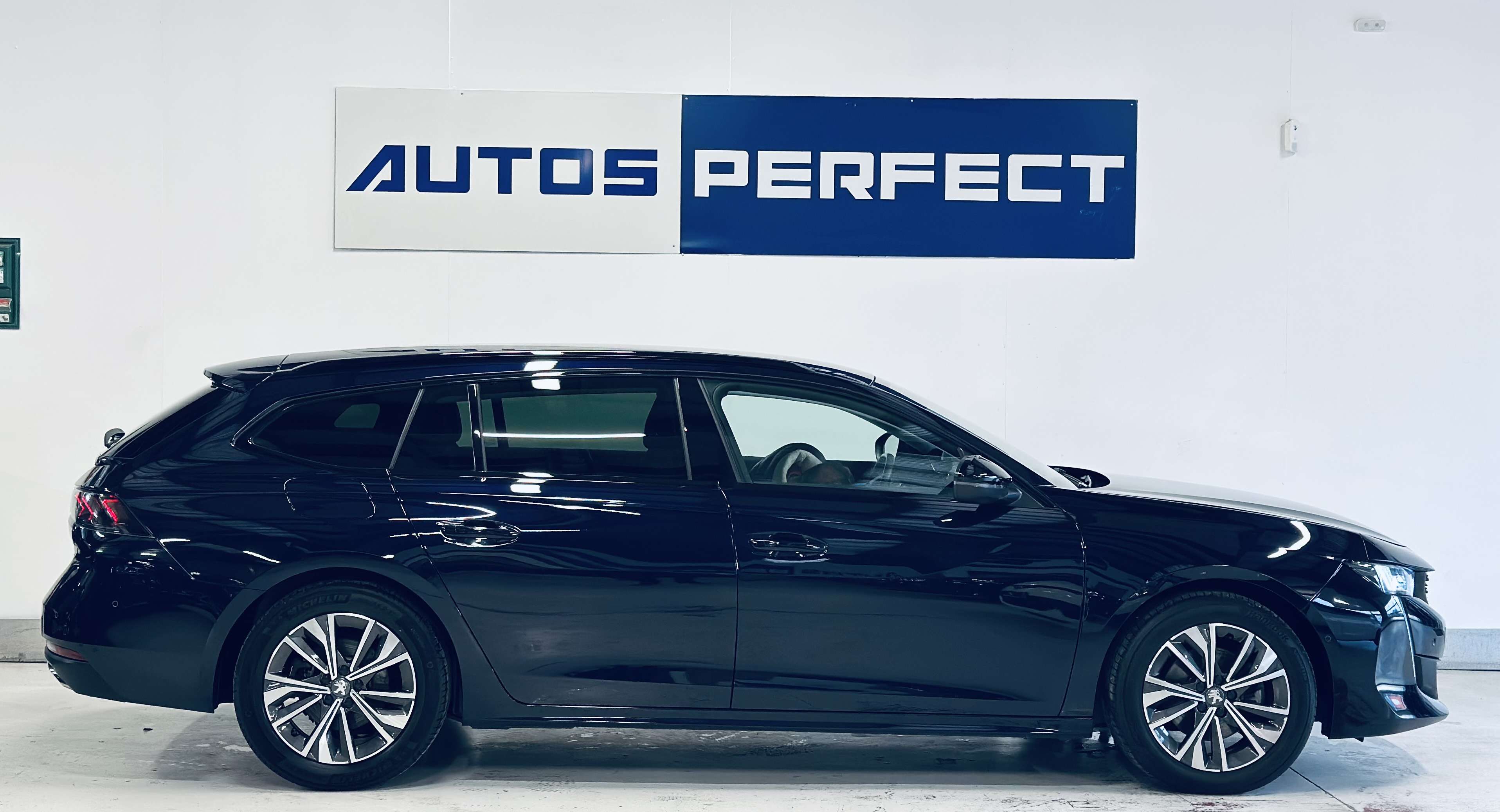 Peugeot 508 1.5 BlueHDi CAMERA PDC NAVI BIZONE CARPLAY ISOFIX