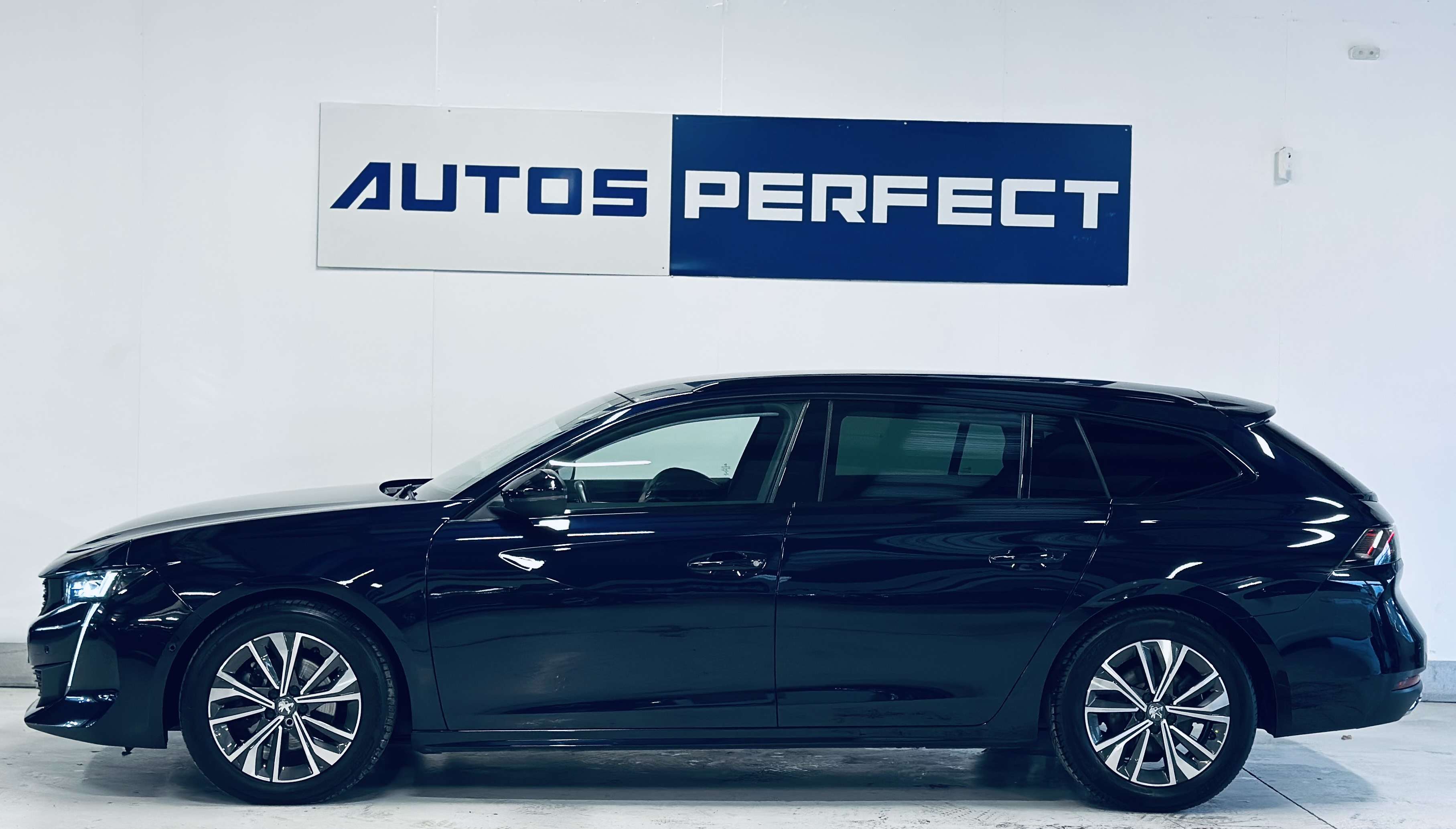 Peugeot 508 1.5 BlueHDi CAMERA PDC NAVI BIZONE CARPLAY ISOFIX