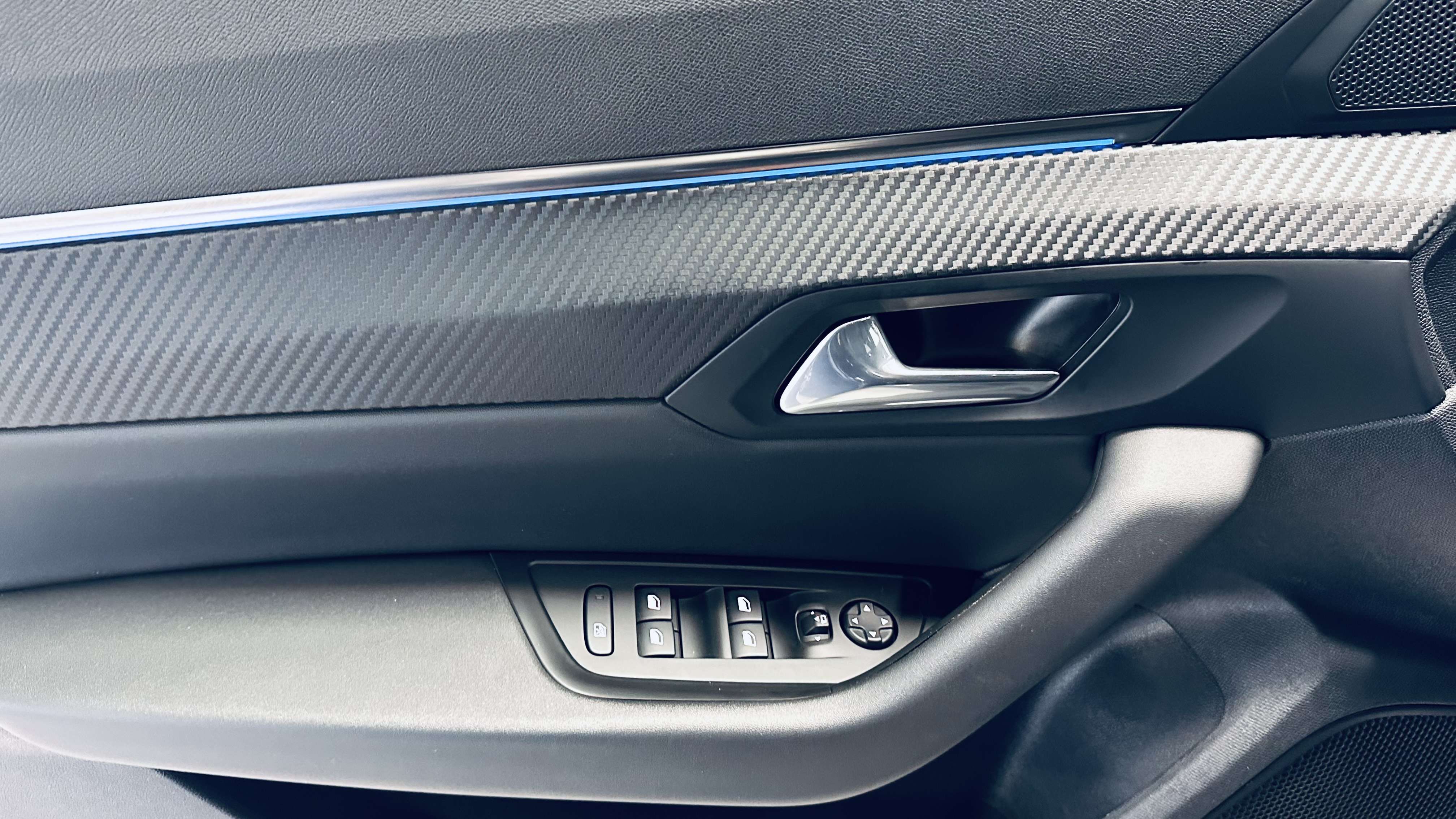 Peugeot 508 1.5 BlueHDi CAMERA PDC NAVI BIZONE CARPLAY ISOFIX