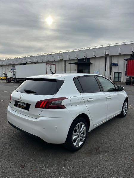 Peugeot 308 II (2) 1.5 BLUEHDI 130 ACTIVE