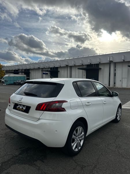 Peugeot 308 II (2) 1.5 BLUEHDI 130 ACTIVE