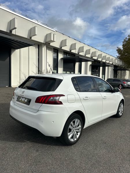 Peugeot 308 II (2) 1.5 BLUEHDI 130 ACTIVE