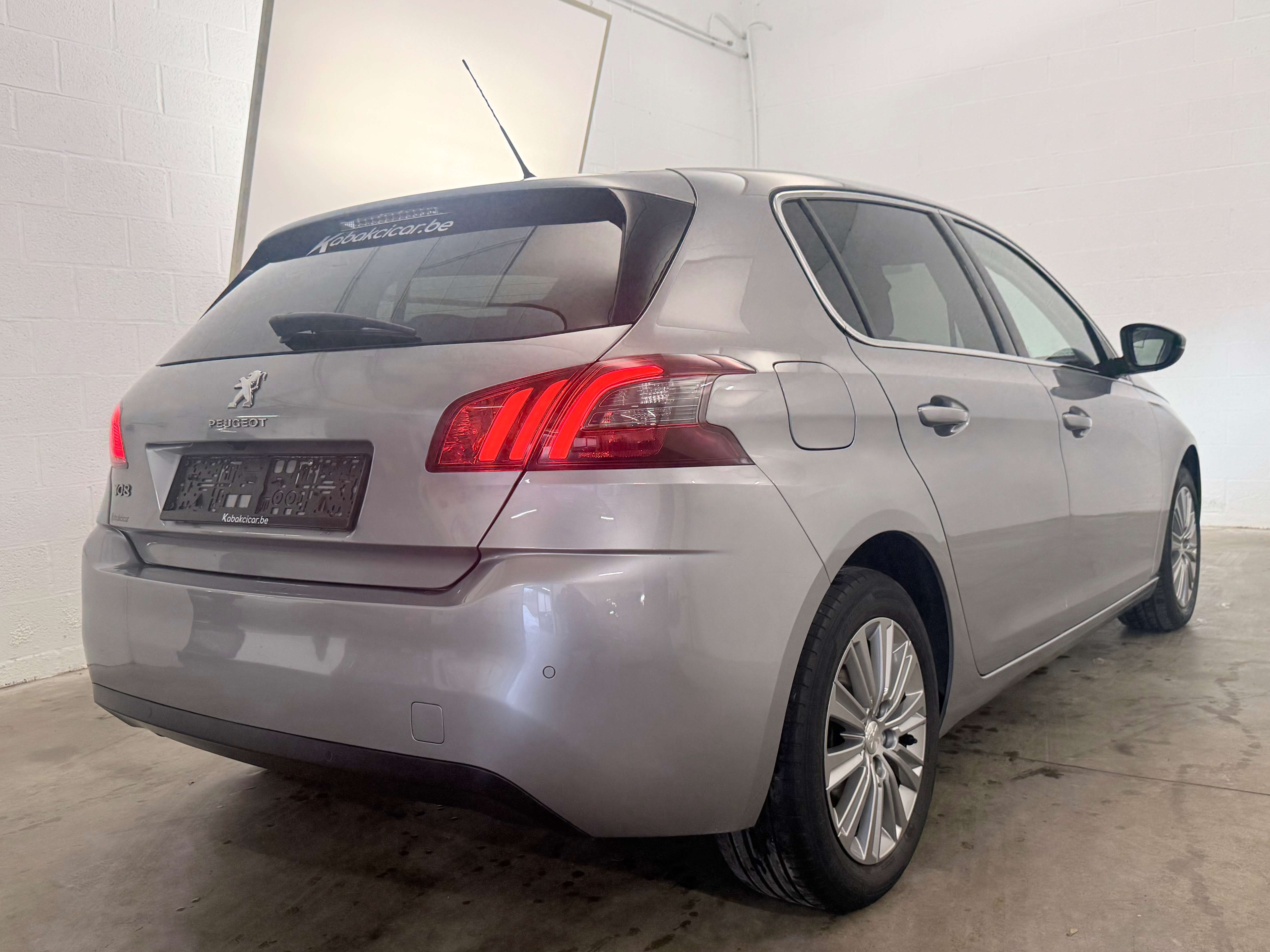 Peugeot 308 308 1.2 Allure / Navi / Caméra / Etat neuf !