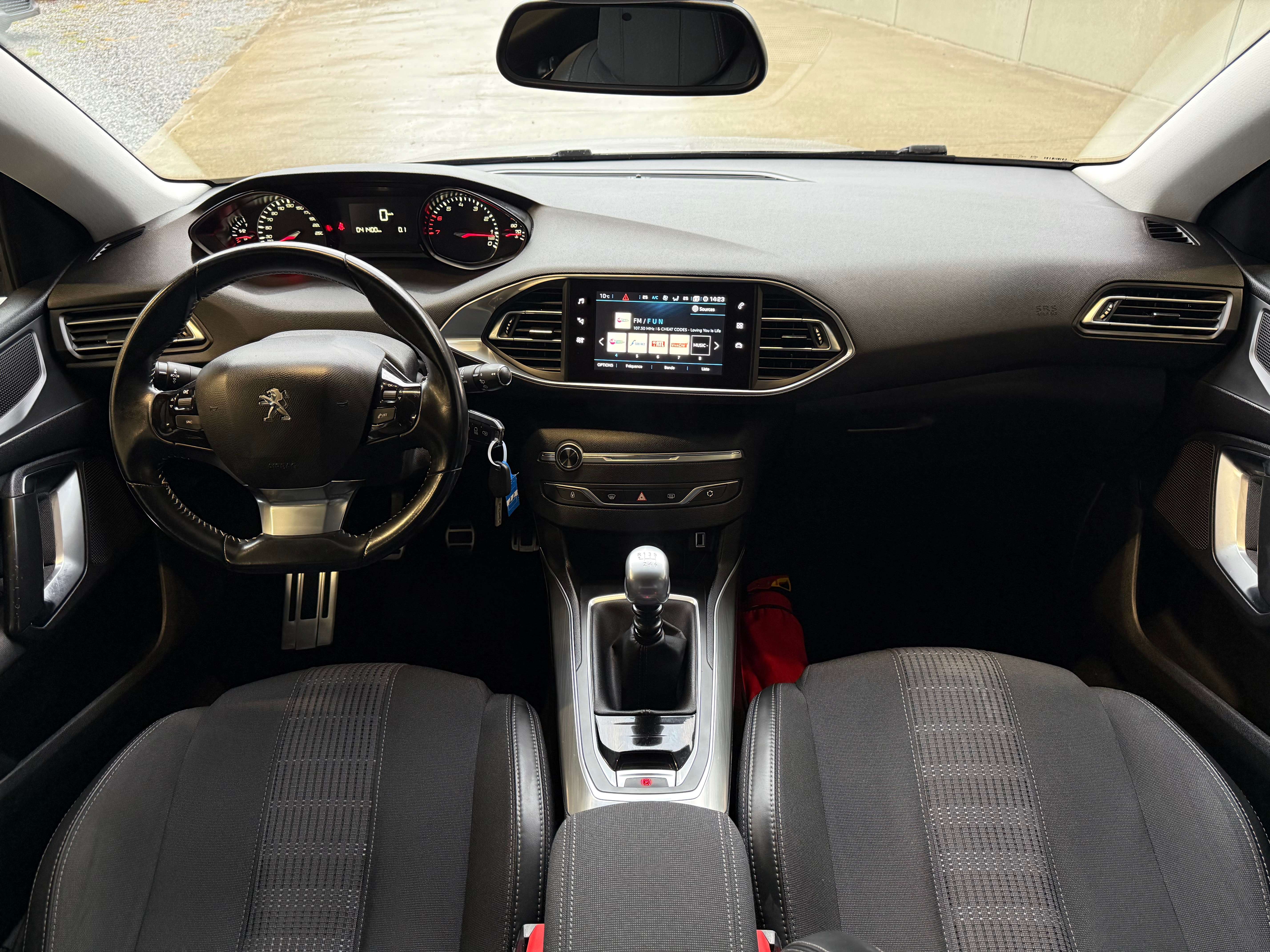 Peugeot 308 308 1.2 Allure / Navi / Caméra / Etat neuf !