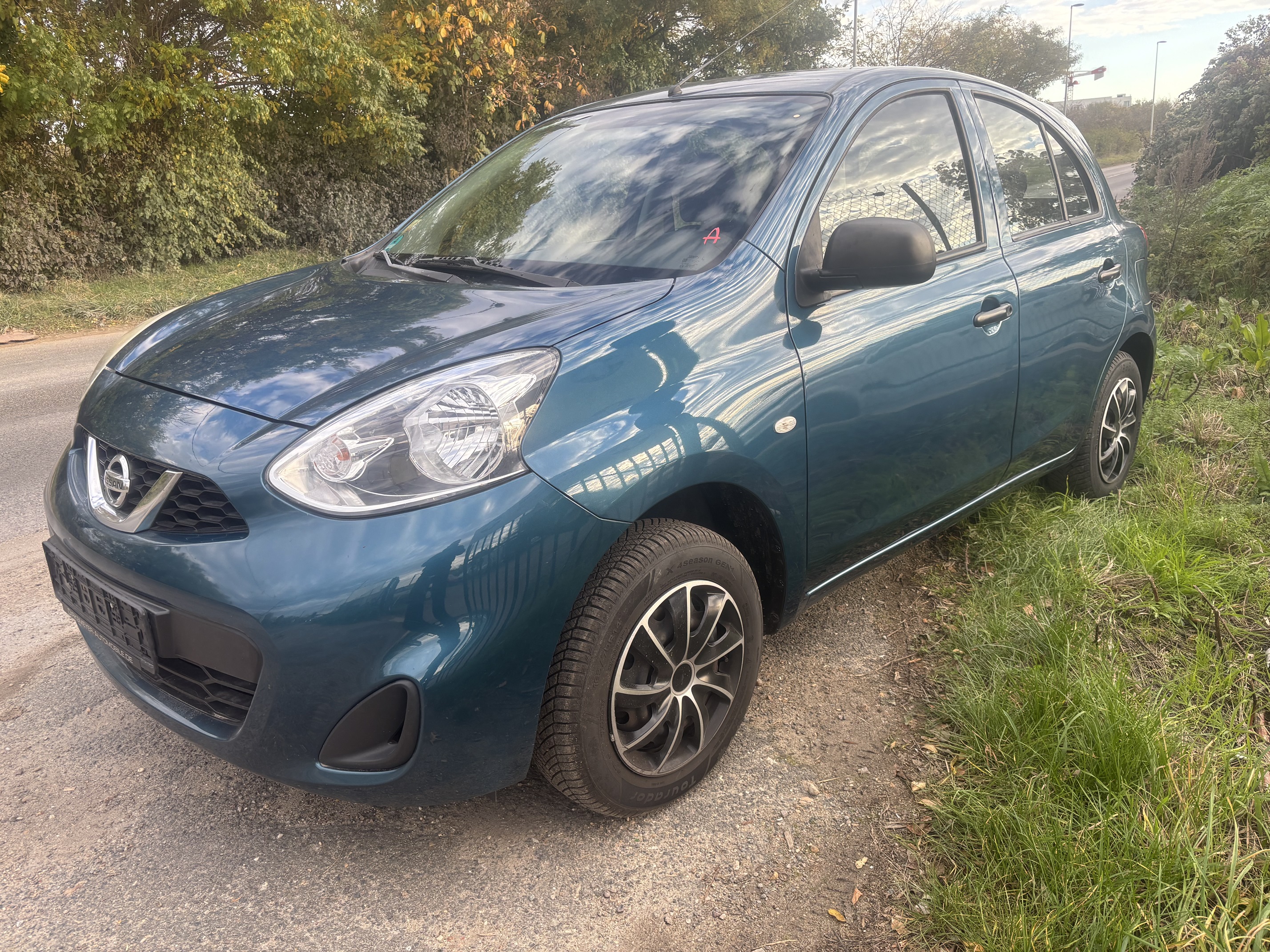 Nissan Micra IV (2) 1.2 80 CONNECT EDITION
