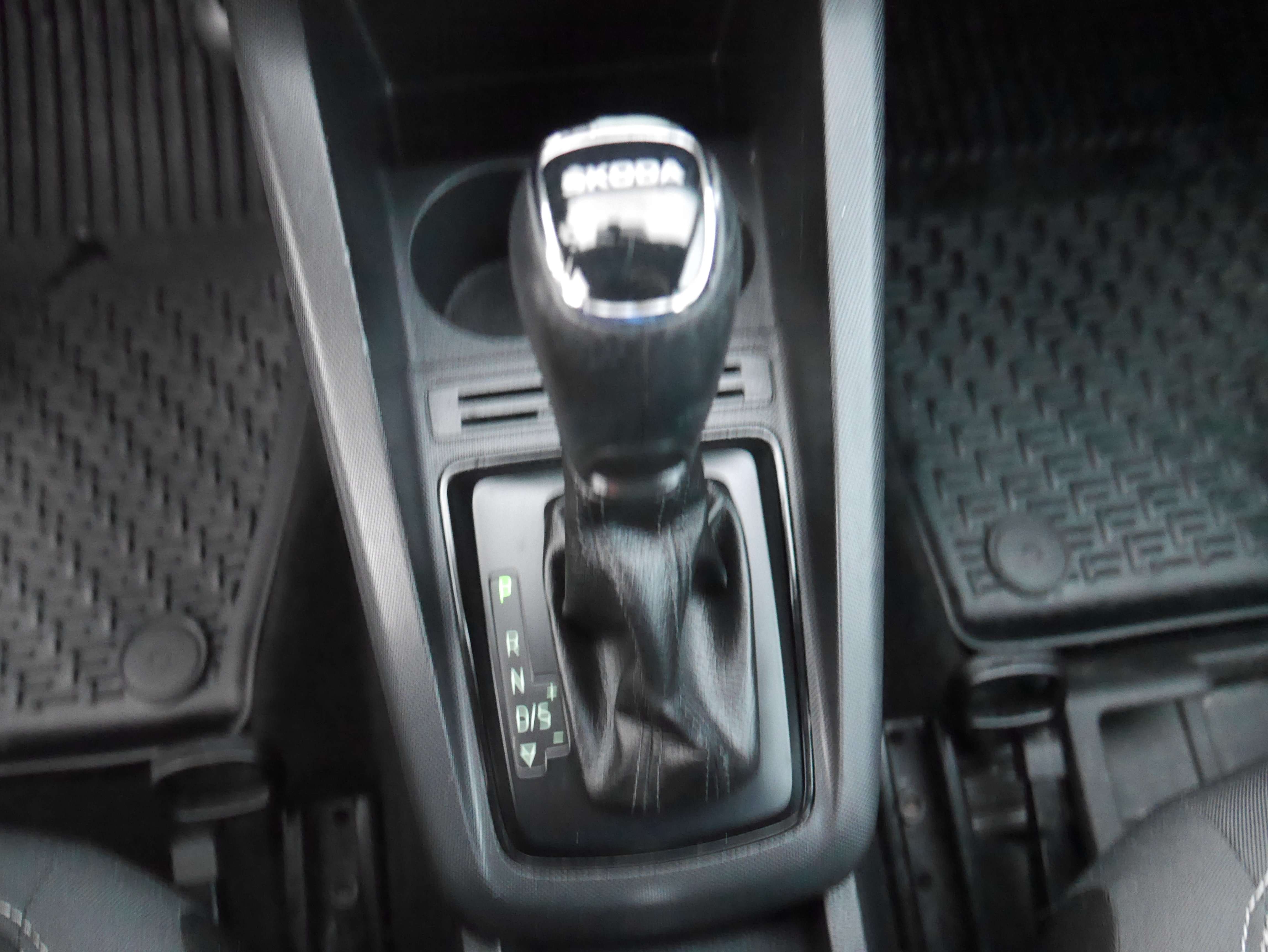 Skoda Fabia Fabia SW 1.0 TSI Ambition DSG*AIRCO*
