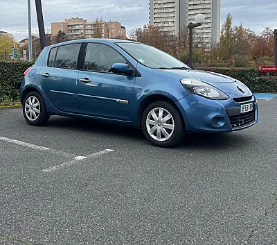 Renault Clio III (2) 1.5 DCI 70 AUTHENTIQUE 3P ECO2