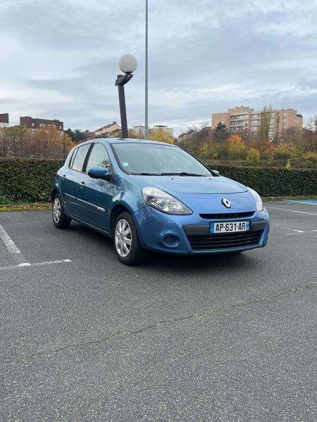 Renault Clio III (2) 1.5 DCI 70 AUTHENTIQUE 3P ECO2