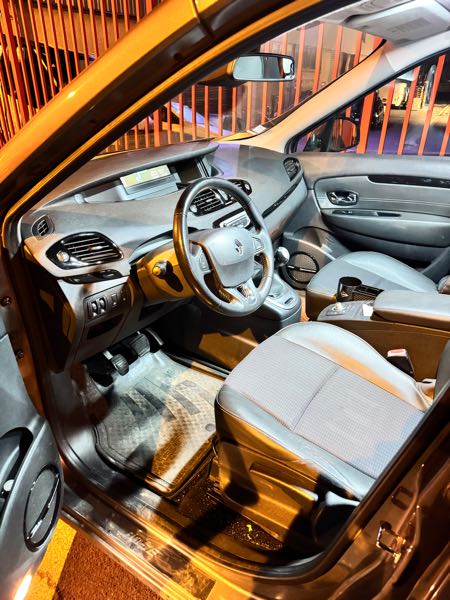 Renault Grand Scenic III (2) 1.5 DCI 110 ENERGY BOSE EDITION 7PL ECO2
