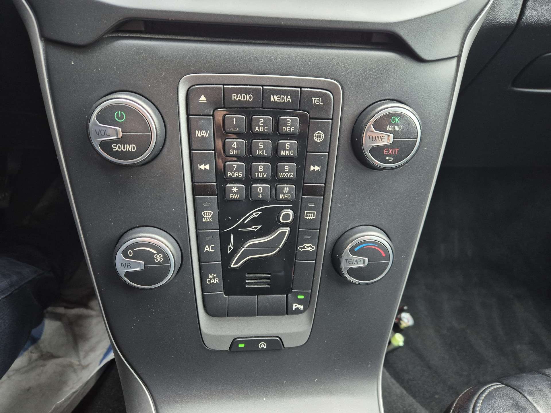 Volvo V40 1.6 D2 Base//GPS//CLIM/USB/GARANTIE 12M