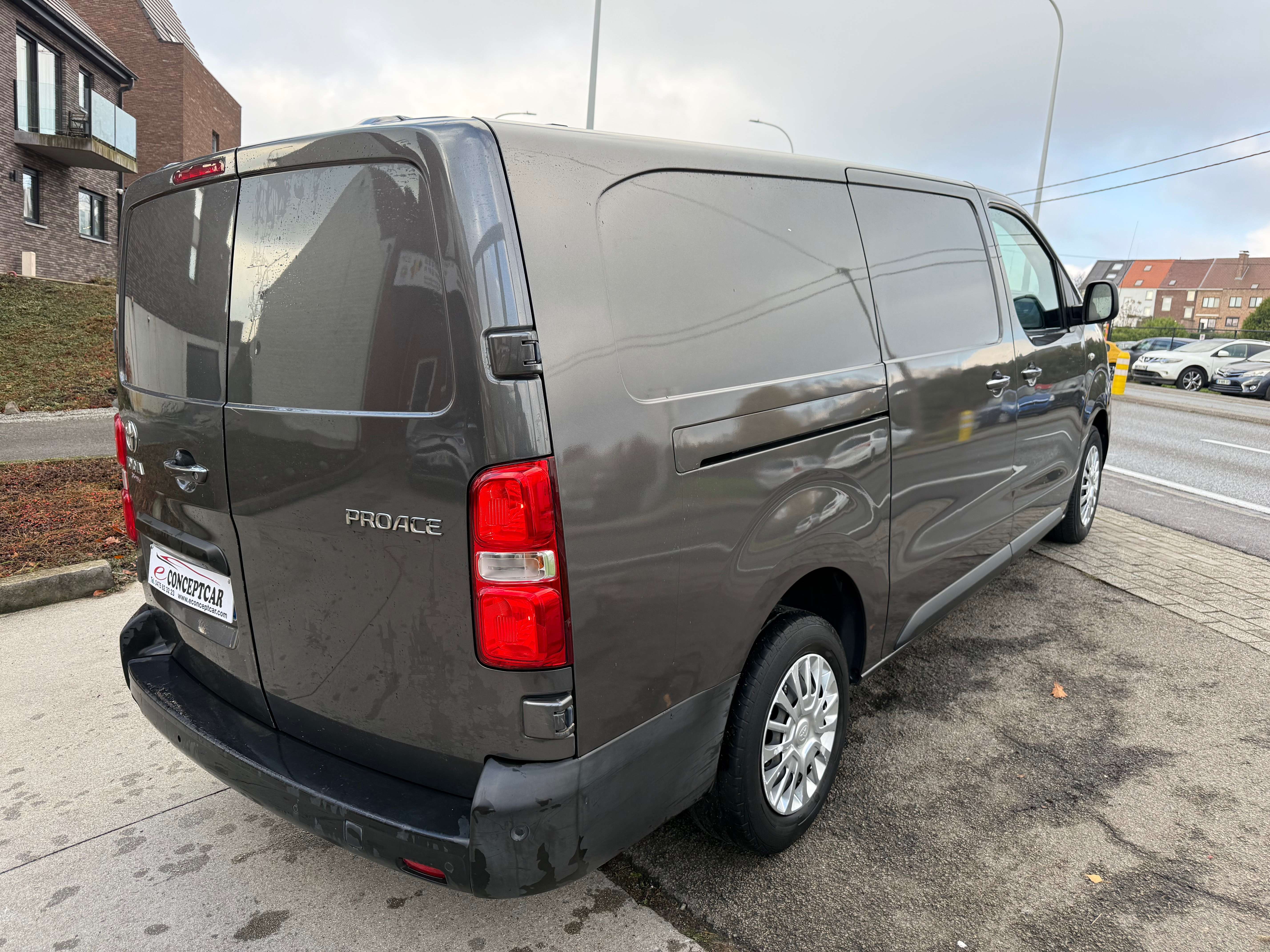 Toyota Proace Proace 2.0 D-4D Long  :/TVA RECUP / GARANTIE 12 M