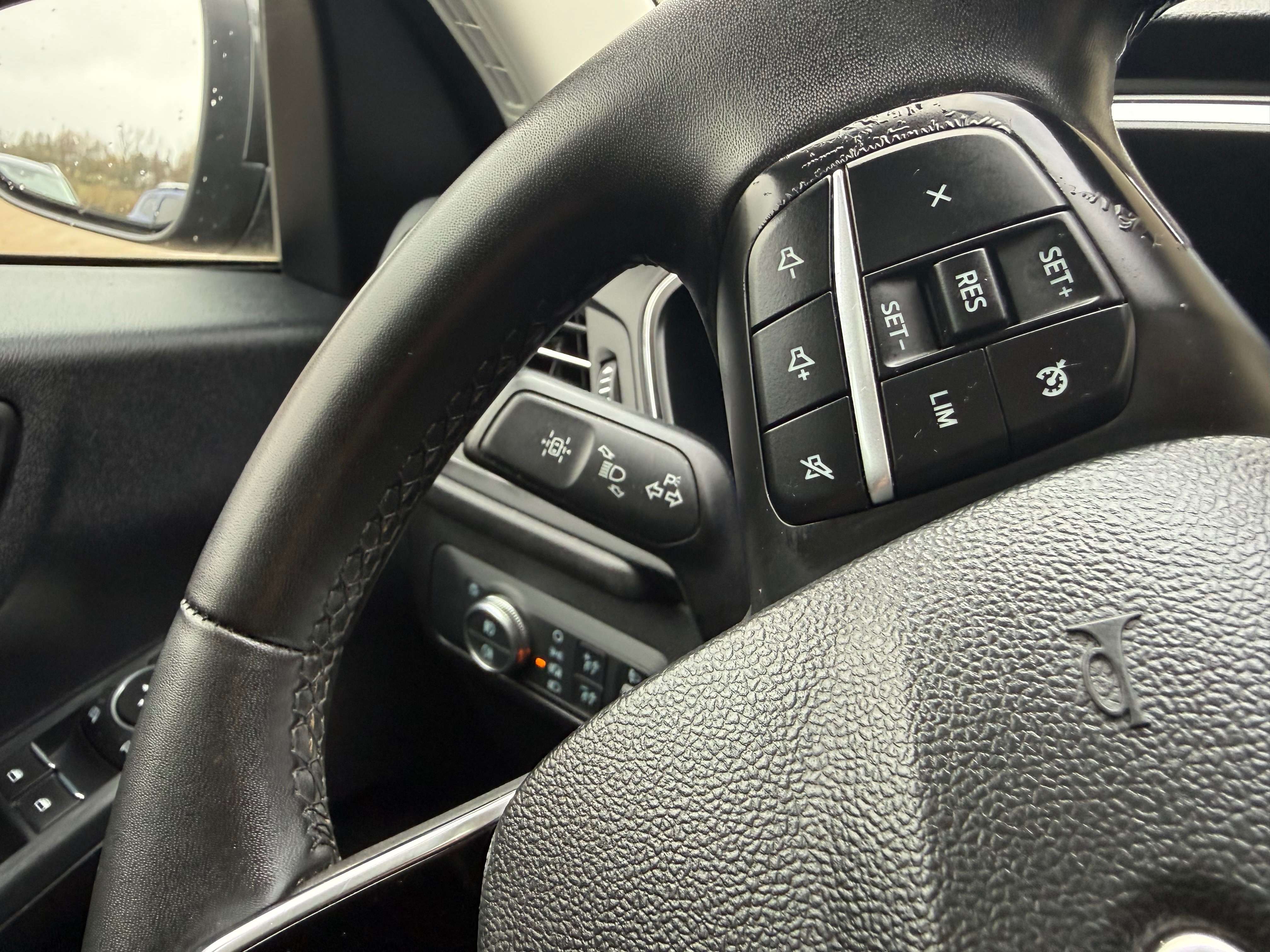 Ford Kuga Kuga 1.5 EcoBoost FWD Titanium / Navi / Caméra