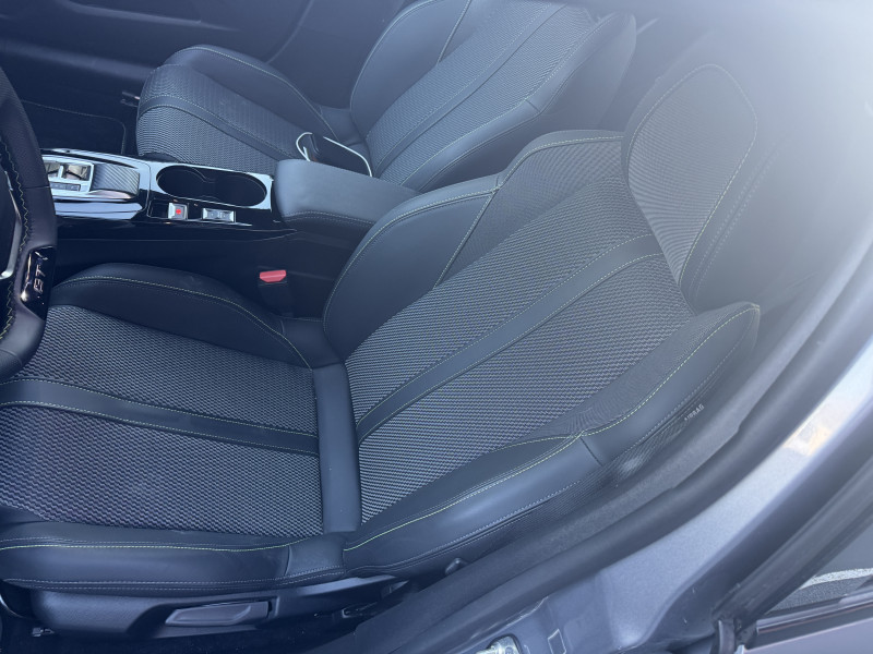 Peugeot 208 1.2 HYBRID 100CH GT E-DCS6