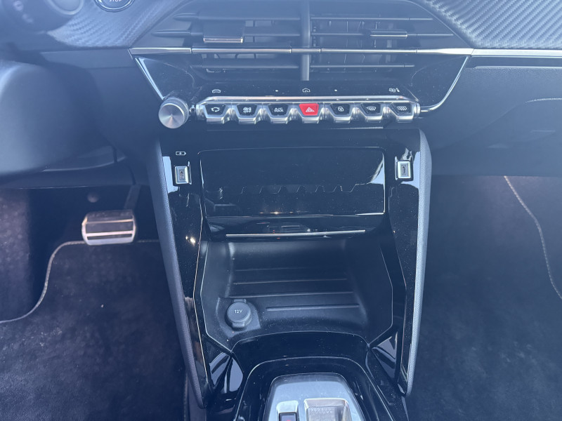 Peugeot 208 1.2 HYBRID 100CH GT E-DCS6