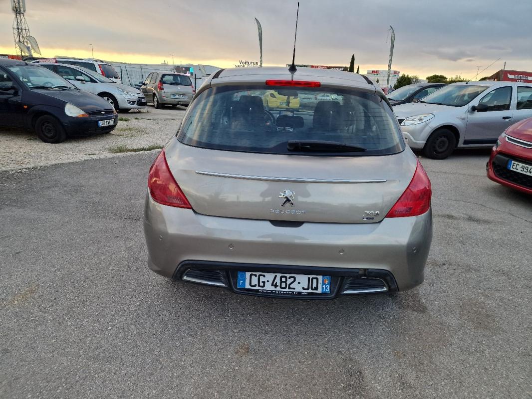 Peugeot 308 1.6 e-HDi112 FAP Business Pack 5p