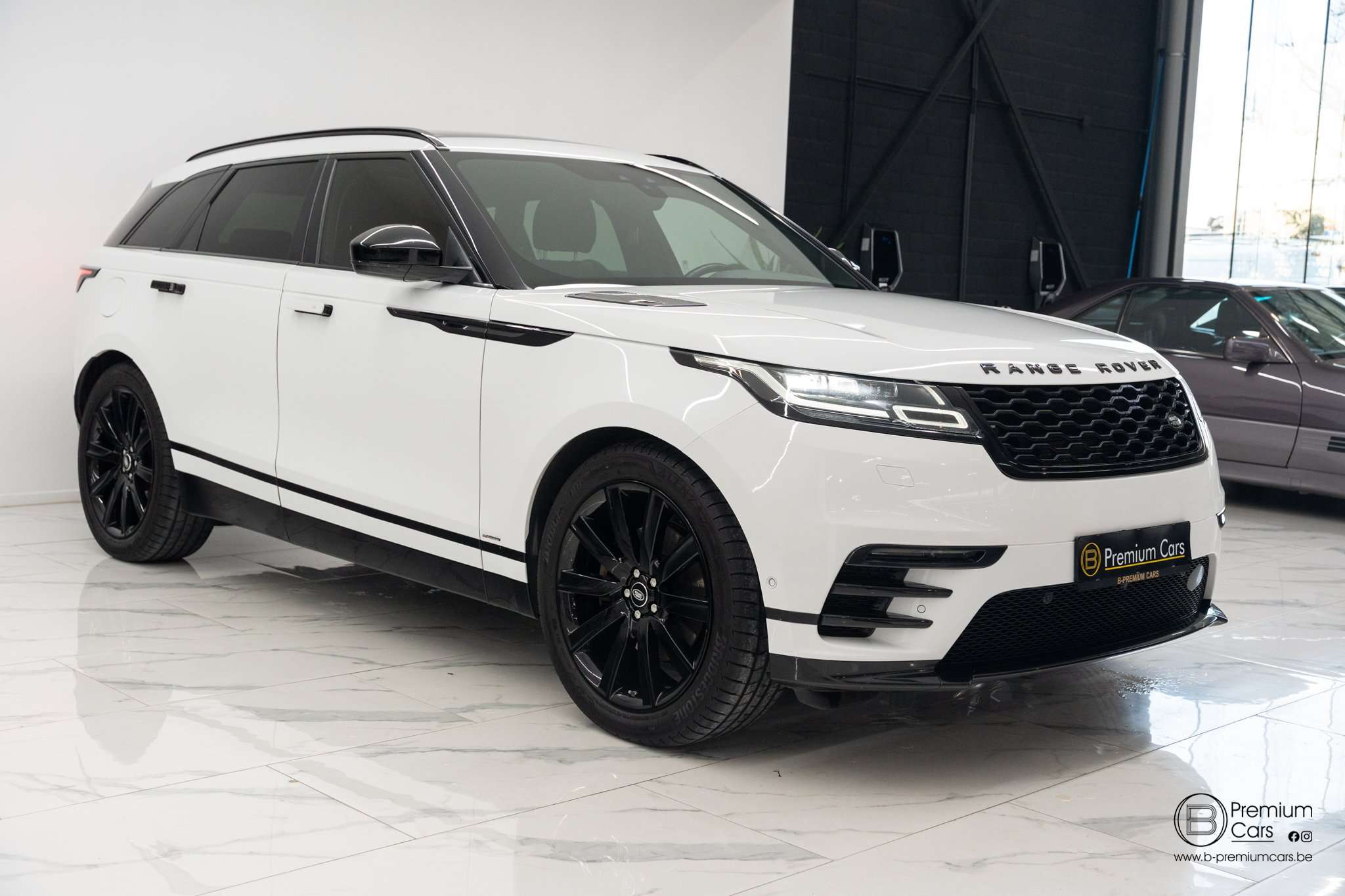 Land Rover Range Rover Velar 3.0D R-dynamic ! FULL / ACC / PANO / MERIDAN 3D!