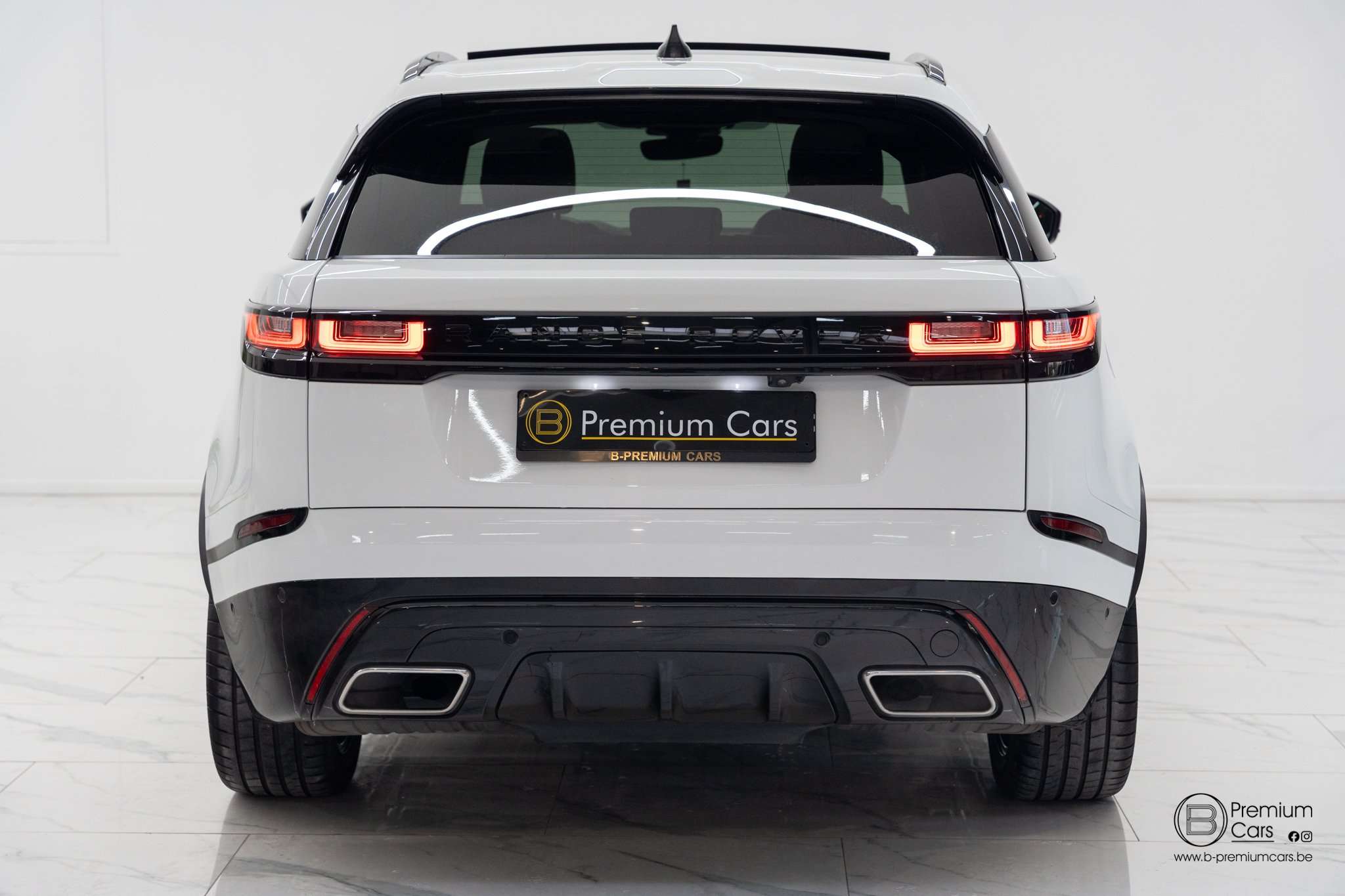 Land Rover Range Rover Velar 3.0D R-dynamic ! FULL / ACC / PANO / MERIDAN 3D!