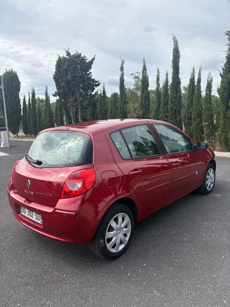 Renault Clio III (2) 1.5 DCI 85 EXPRESSION CLIM 5P