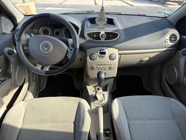 Renault Clio III (2) 1.5 DCI 85 EXPRESSION CLIM 5P