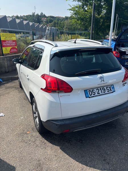 Peugeot 2008 Peugeot 2008 1.2 THP Puretech S&S 110Ch
