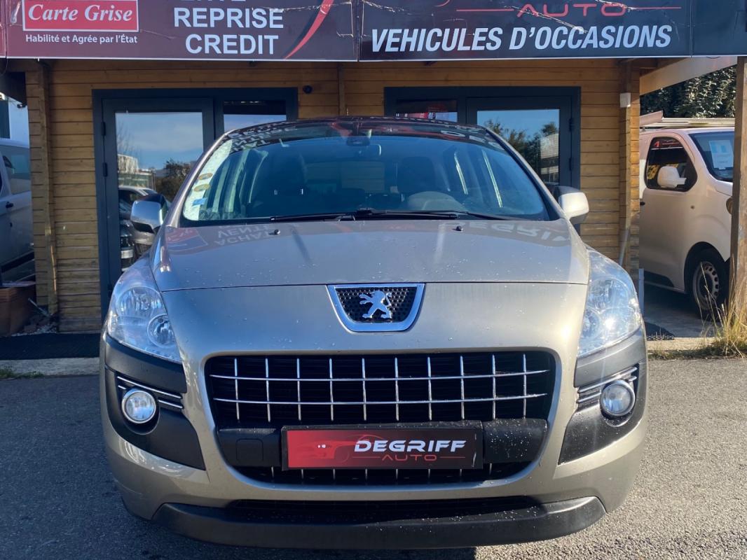 Peugeot 3008 1.6 HDi 16V 110ch FAP Premium Pack