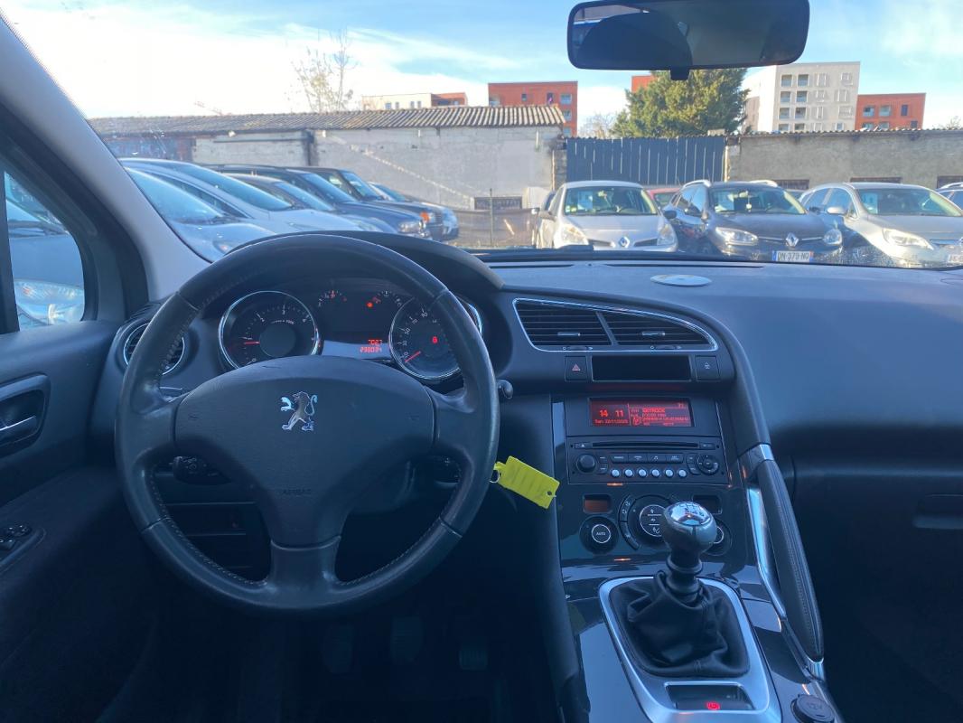 Peugeot 3008 1.6 HDi 16V 110ch FAP Premium Pack