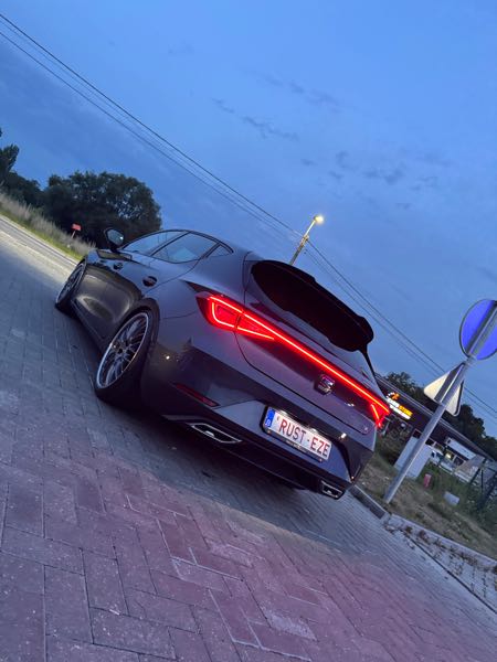 Seat Leon IV 2.0 TDI 115 S&amp;S STYLE BUSINESS