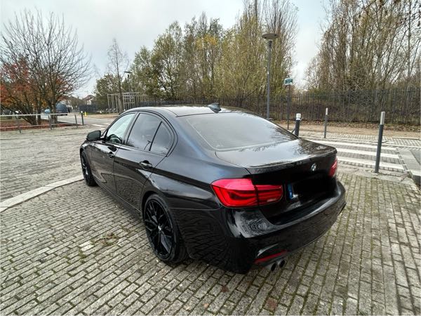 Bmw Serie 3 (F30) (2) 330I XDRIVE 252 M SPORT BVA8