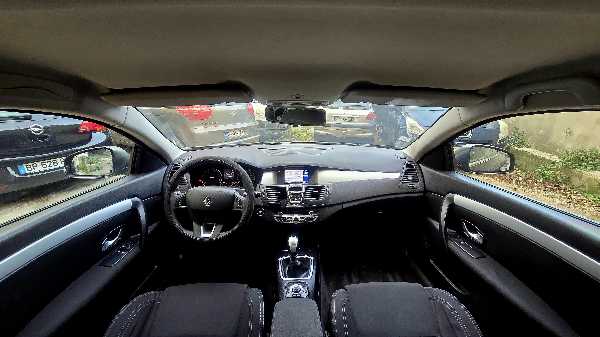 Renault Laguna III (2) COUPE 2.0 DCI 150 FAP ENERGY BLACK EDITION