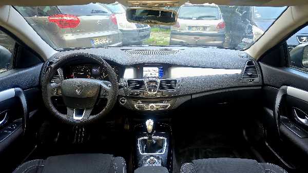 Renault Laguna III (2) COUPE 2.0 DCI 150 FAP ENERGY BLACK EDITION