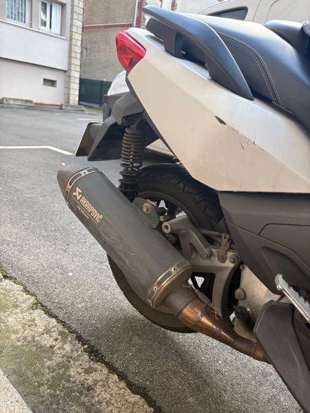 YAMAHA X-MAX ABS