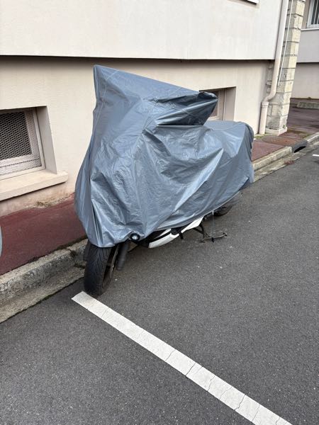 YAMAHA X-MAX ABS