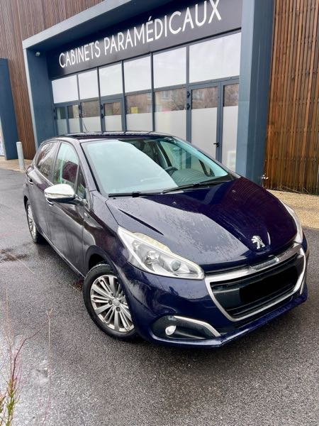 Peugeot 208 (2) 1.6 BLUEHDI 75 STYLE 5P