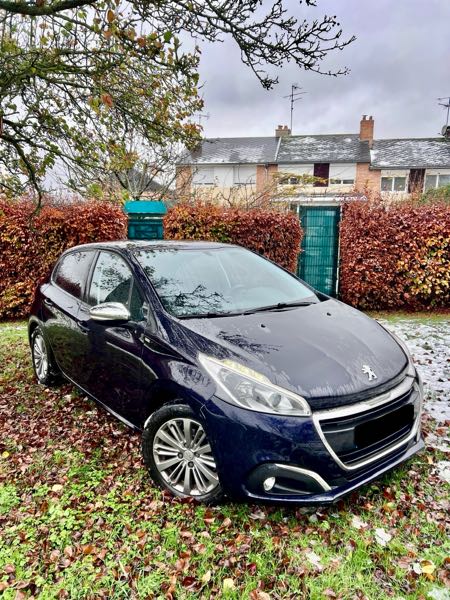 Peugeot 208 (2) 1.6 BLUEHDI 75 STYLE 5P