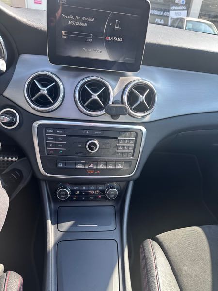Mercedes-Benz Gla 220 D FASCINATION 4MATIC 7G-DCT