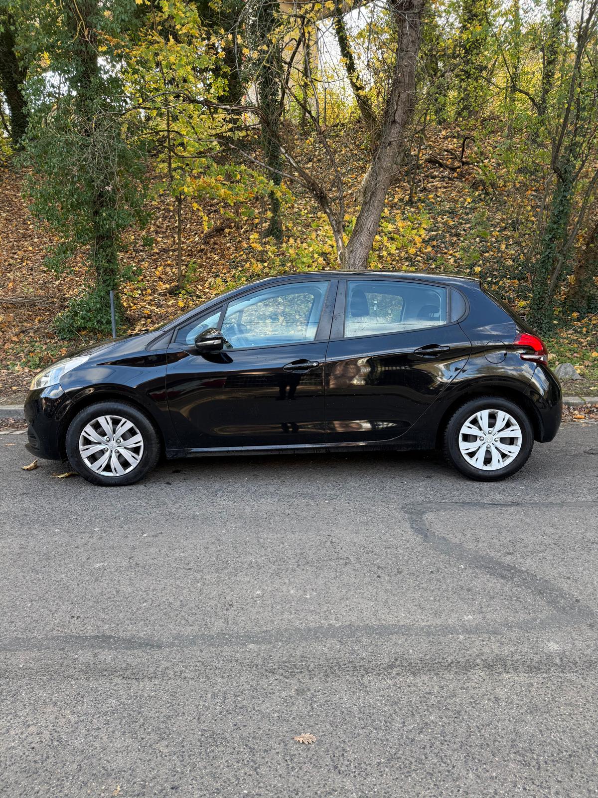 Peugeot 208 (2) 1.6 BLUEHDI 75 ACTIVE 5P
