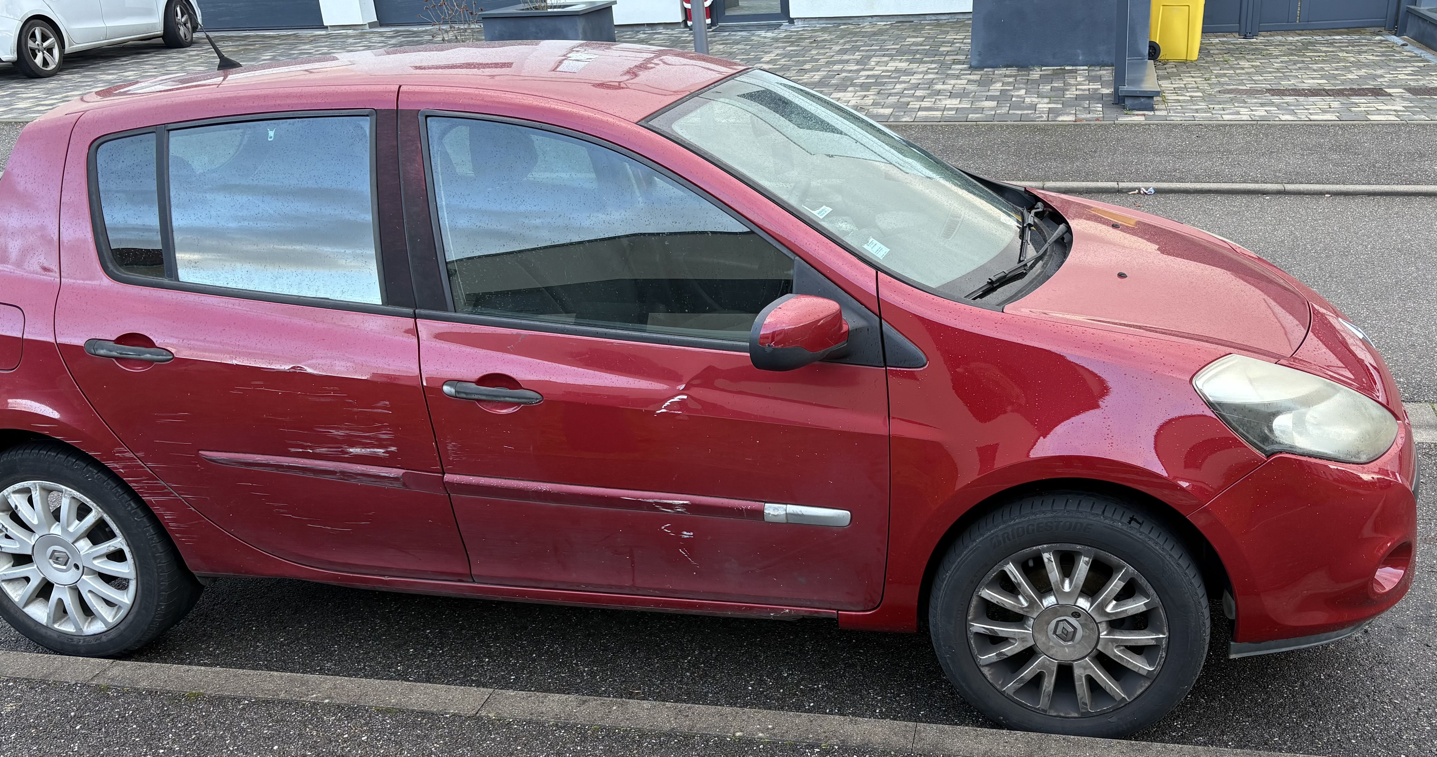 Renault Clio III 1.5 DCI 70 SPORT WAY 3P